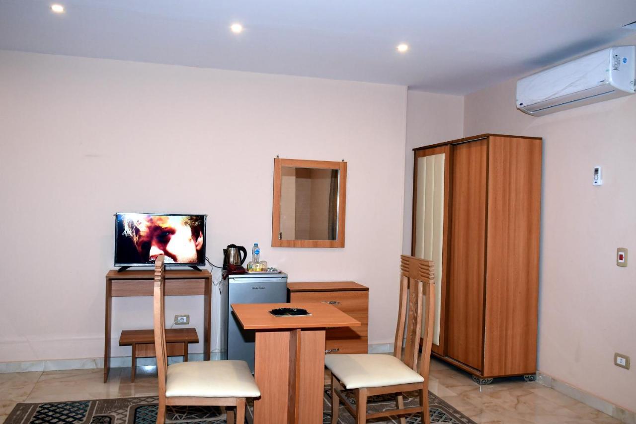Grand Pyramids View Hotel 开罗 外观 照片