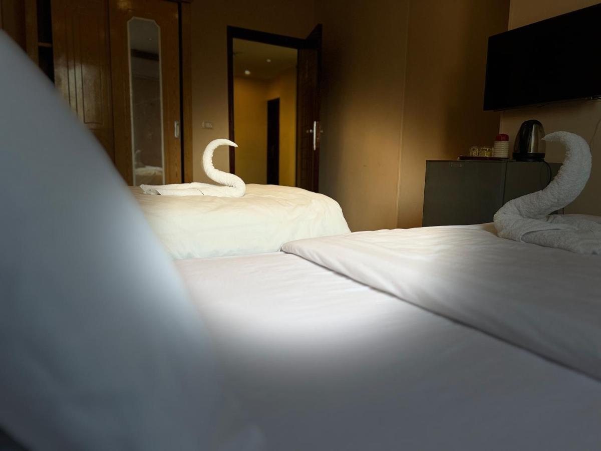 Grand Pyramids View Hotel 开罗 外观 照片