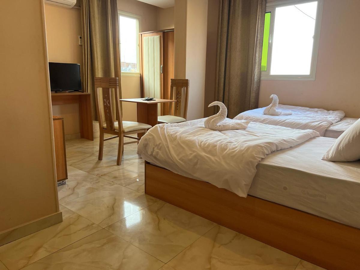 Grand Pyramids View Hotel 开罗 外观 照片